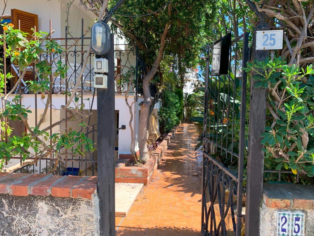 Villa Falcone Borsellino ปาแลร์โม ภายนอก รูปภาพ